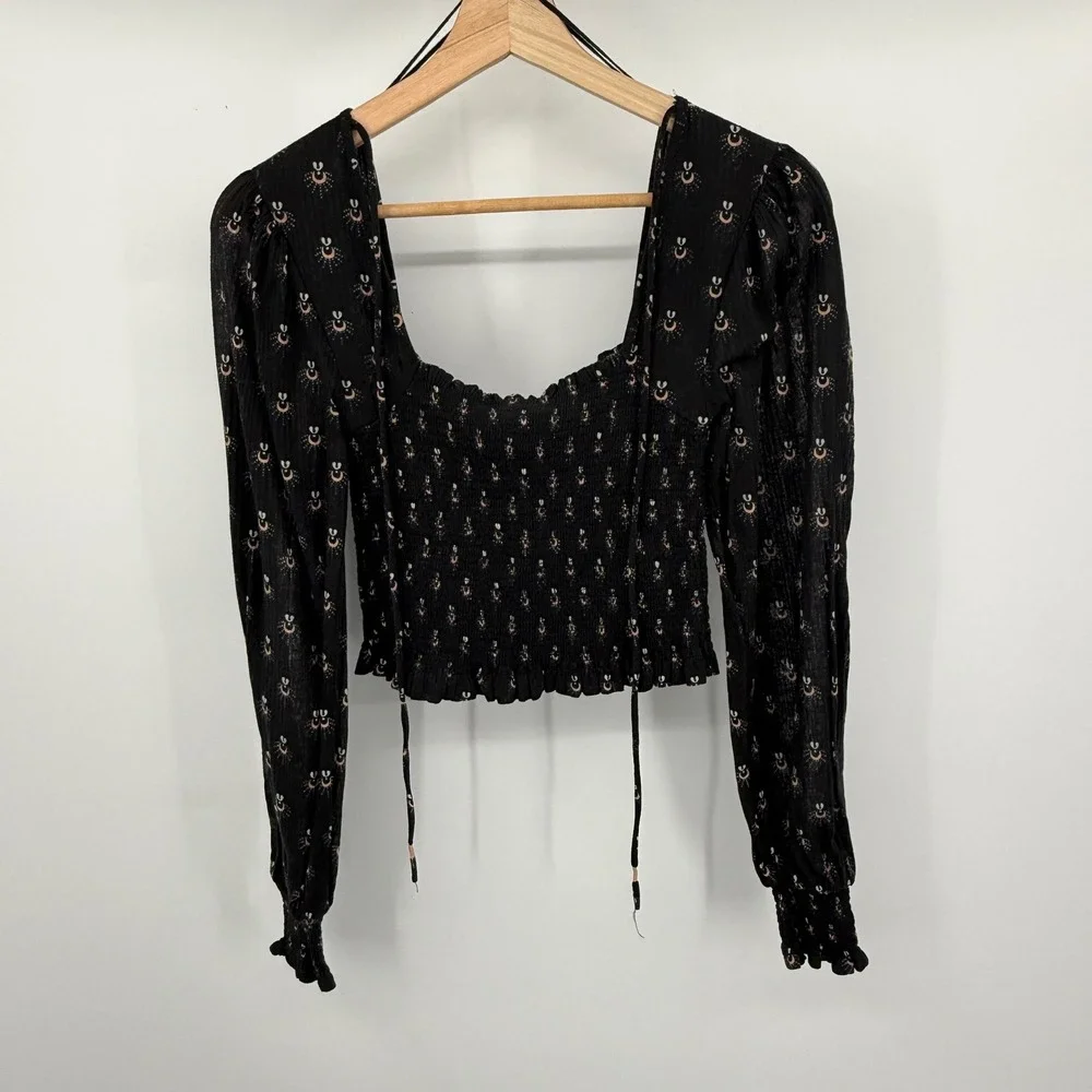Free People‎ Smocked Celestial Crop Top Womens XS Black Moon Sun Long Sleeve EX